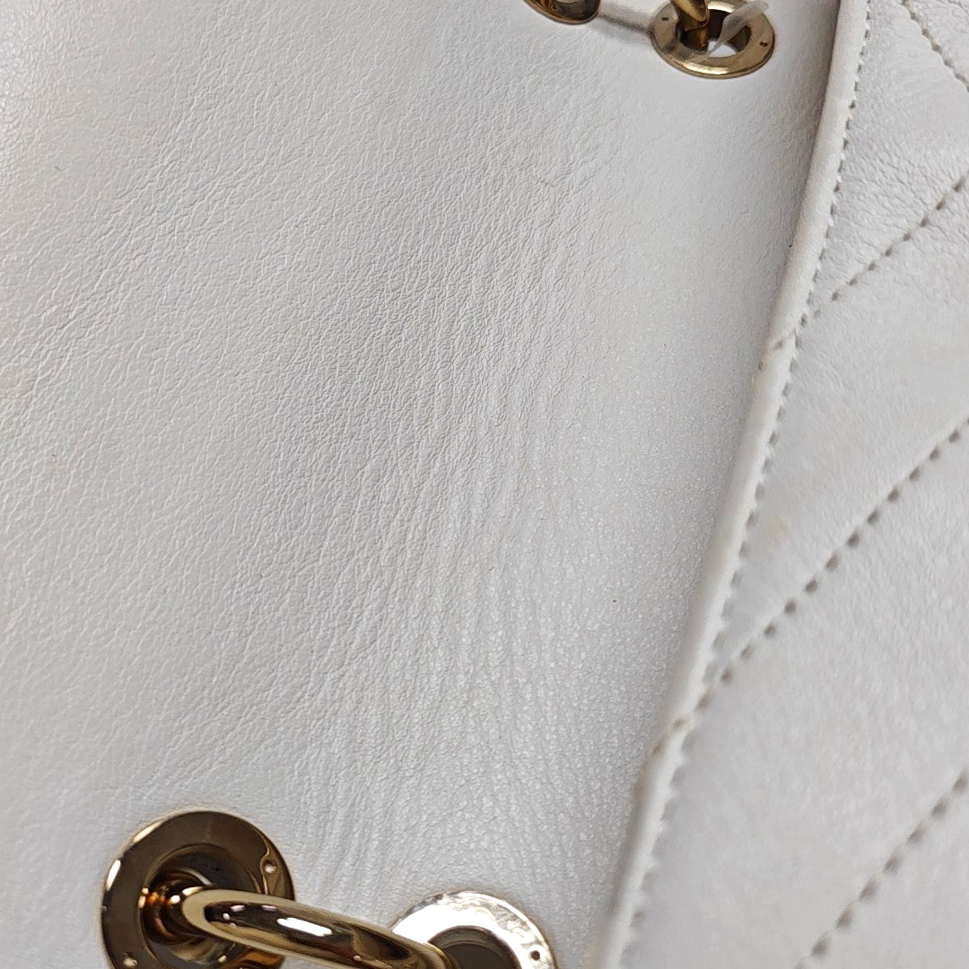 Authenticated pre-owned  Classic Flap Calfskin White - Shoulder Bag at Looply
