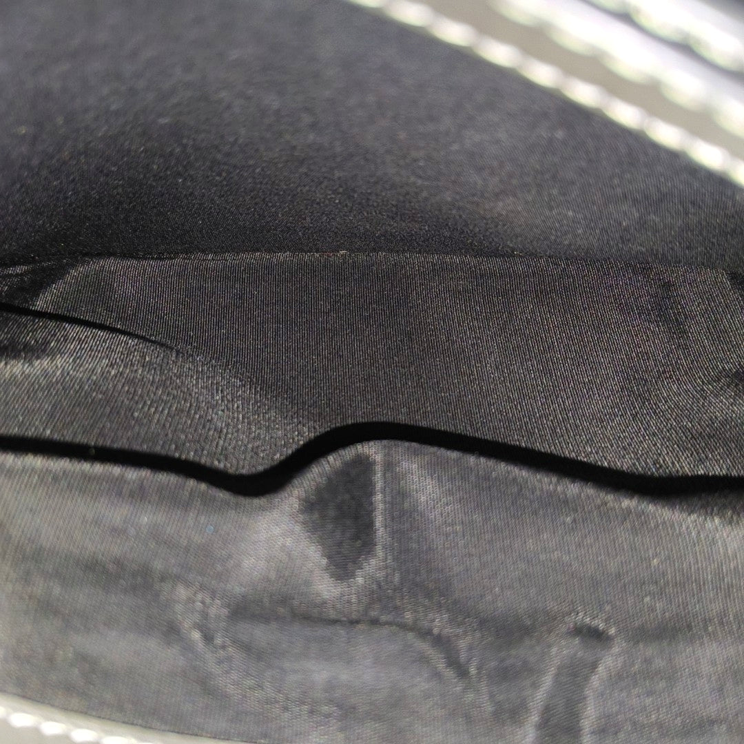 Authenticated pre-owned  Saddle Leather Gray - Clutch at Looply