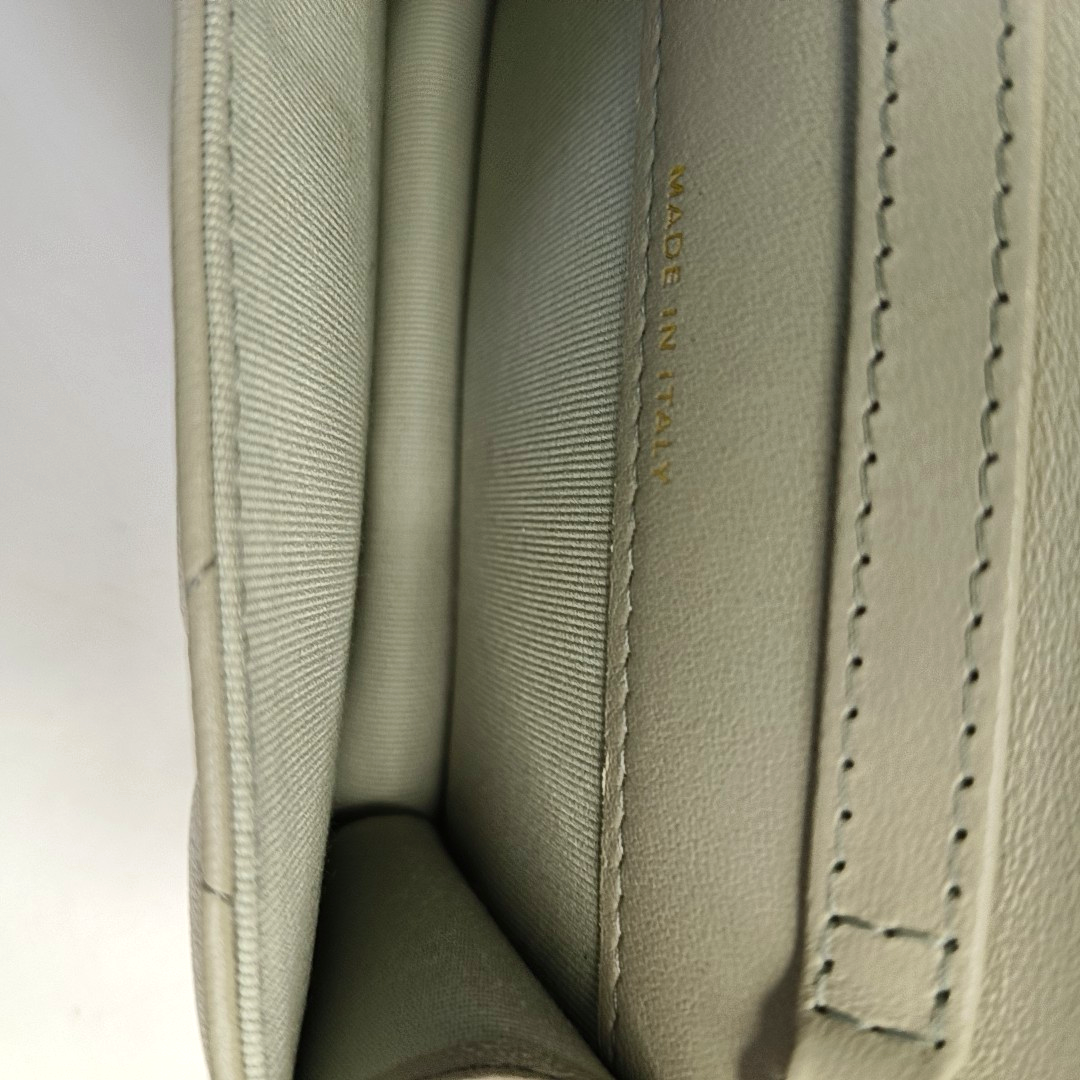 Authenticated pre-owned  Chanel 19 Quilted Lambskin Gray - Crossbody Bag at Looply