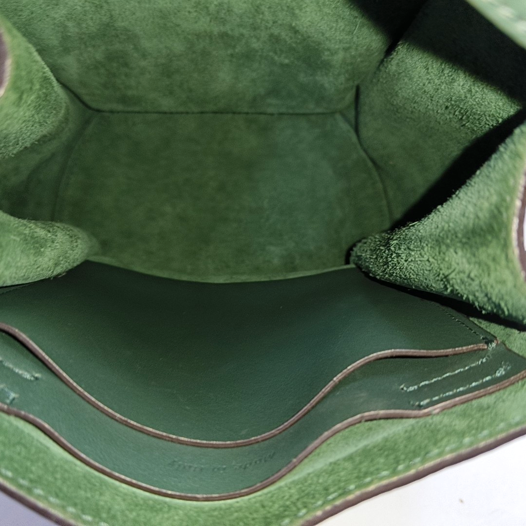 Authenticated pre-owned  Big Bag Calfskin Green - Shoulder Bag at Looply