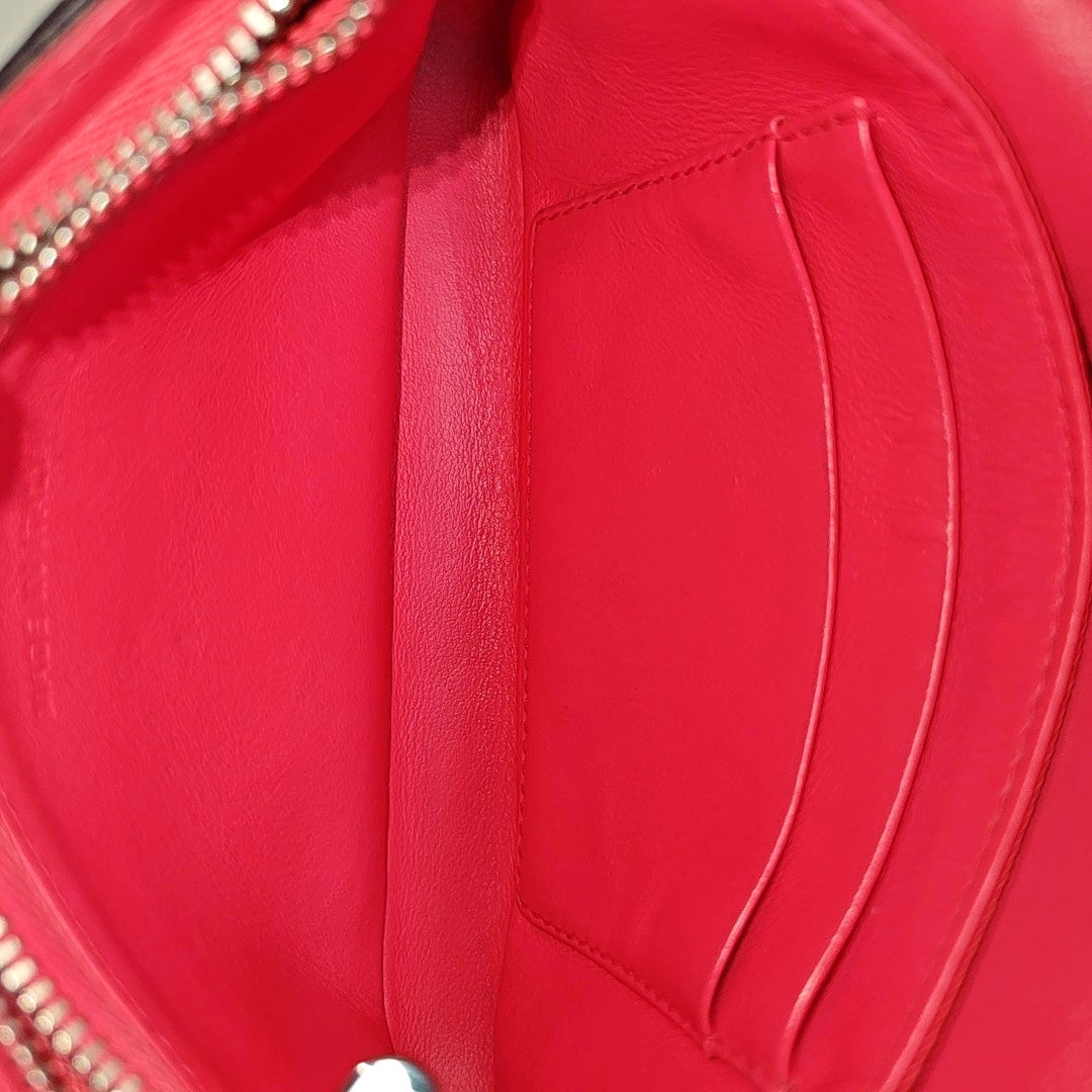 Authenticated pre-owned  Diorissimo Leather Pink - Shoulder Bag at Looply