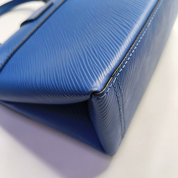 Authenticated pre-owned  Locky Epi Blue - Shoulder Bag at Looply