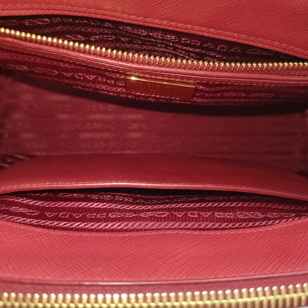 Galleria Medium Calfskin Red