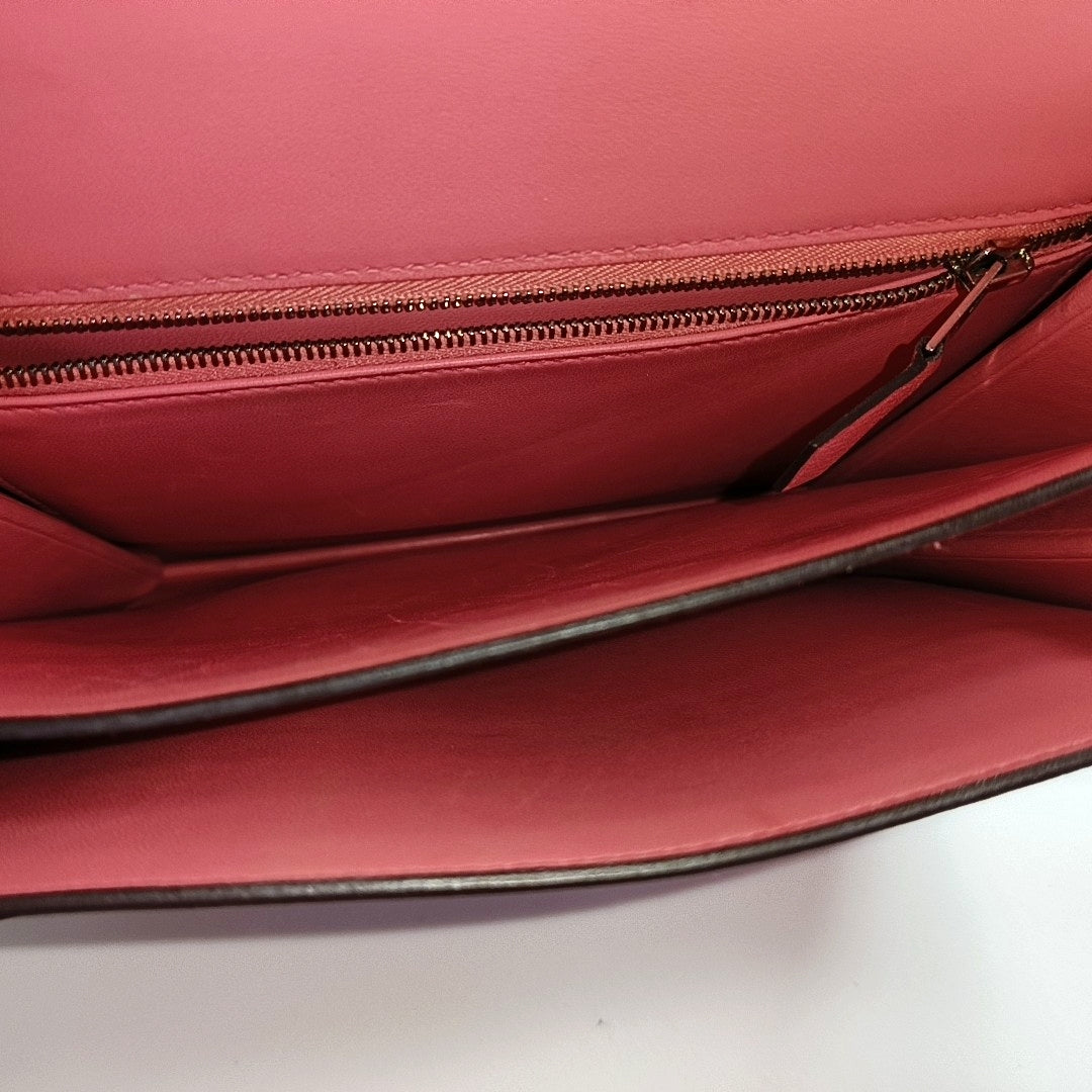 Authenticated pre-owned  2002 Evercolor Pink - Shoulder Bag at Looply