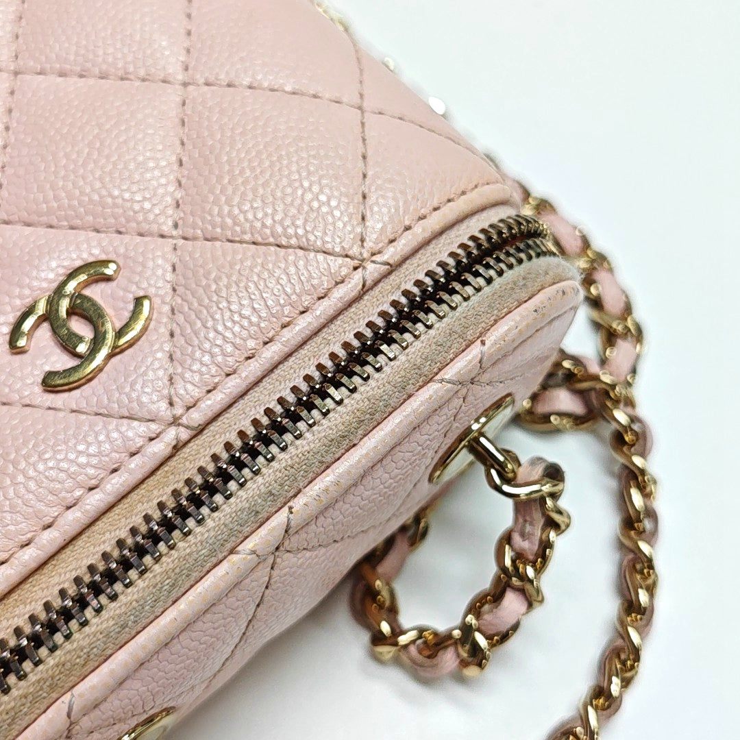 Authenticated pre-owned  Vanity Case Quilted Grained Calfskin Pink - Shoulder Bag at Looply