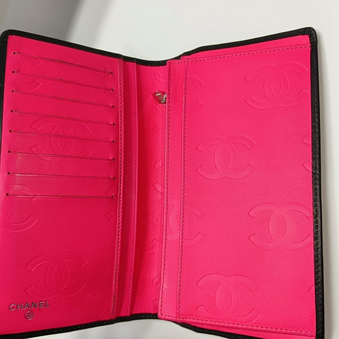Authenticated pre-owned  Cambon Quilted Calfskin Black Wallet - Wallet at Looply