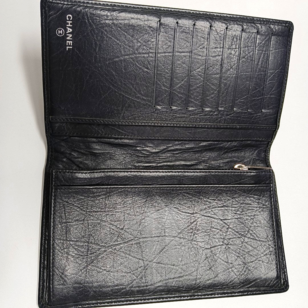Authenticated pre-owned  Cambon Quilted Calfskin Black Wallet - Wallet at Looply
