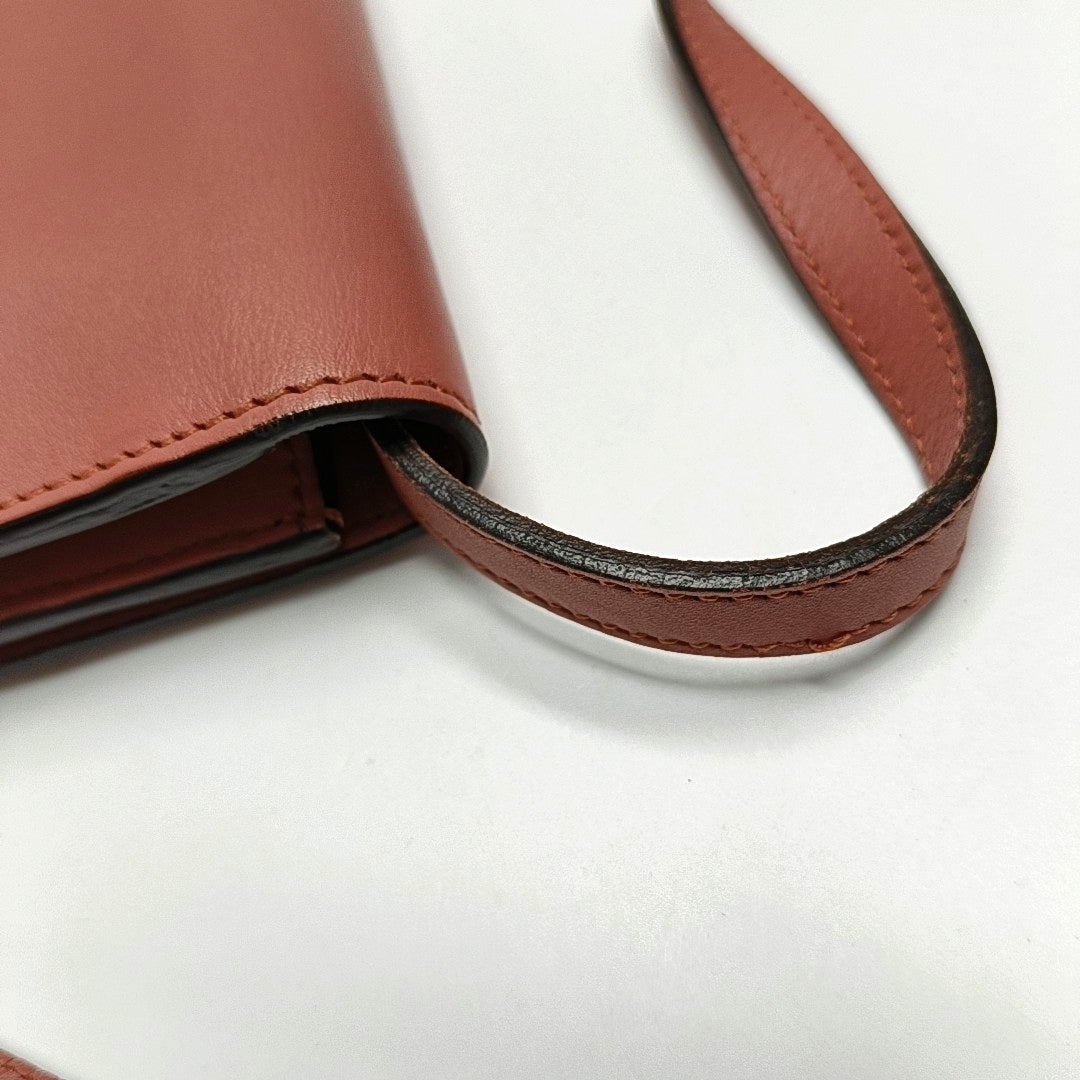 Authenticated pre-owned  Interlocking G Calfskin Pink - Shoulder Bag at Looply