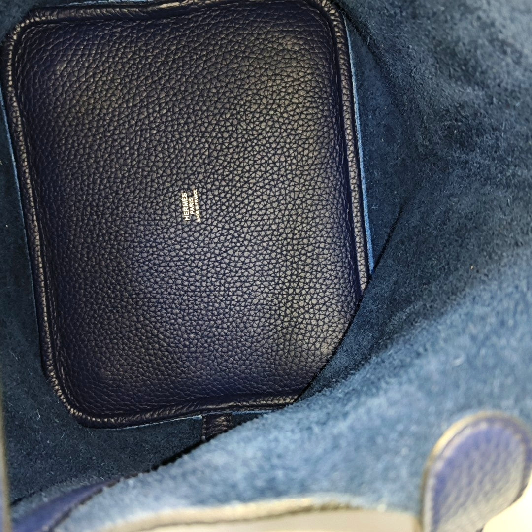 Authenticated pre-owned  Picotin Lock 22 Clemence Blue - Top Handle Bag at Looply