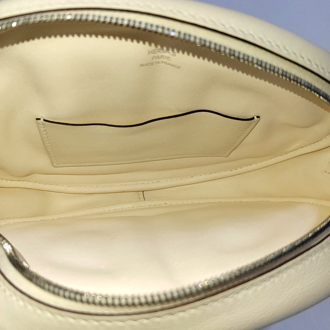 Authenticated pre-owned  In-The-Loop Swift White - Crossbody Bag at Looply
