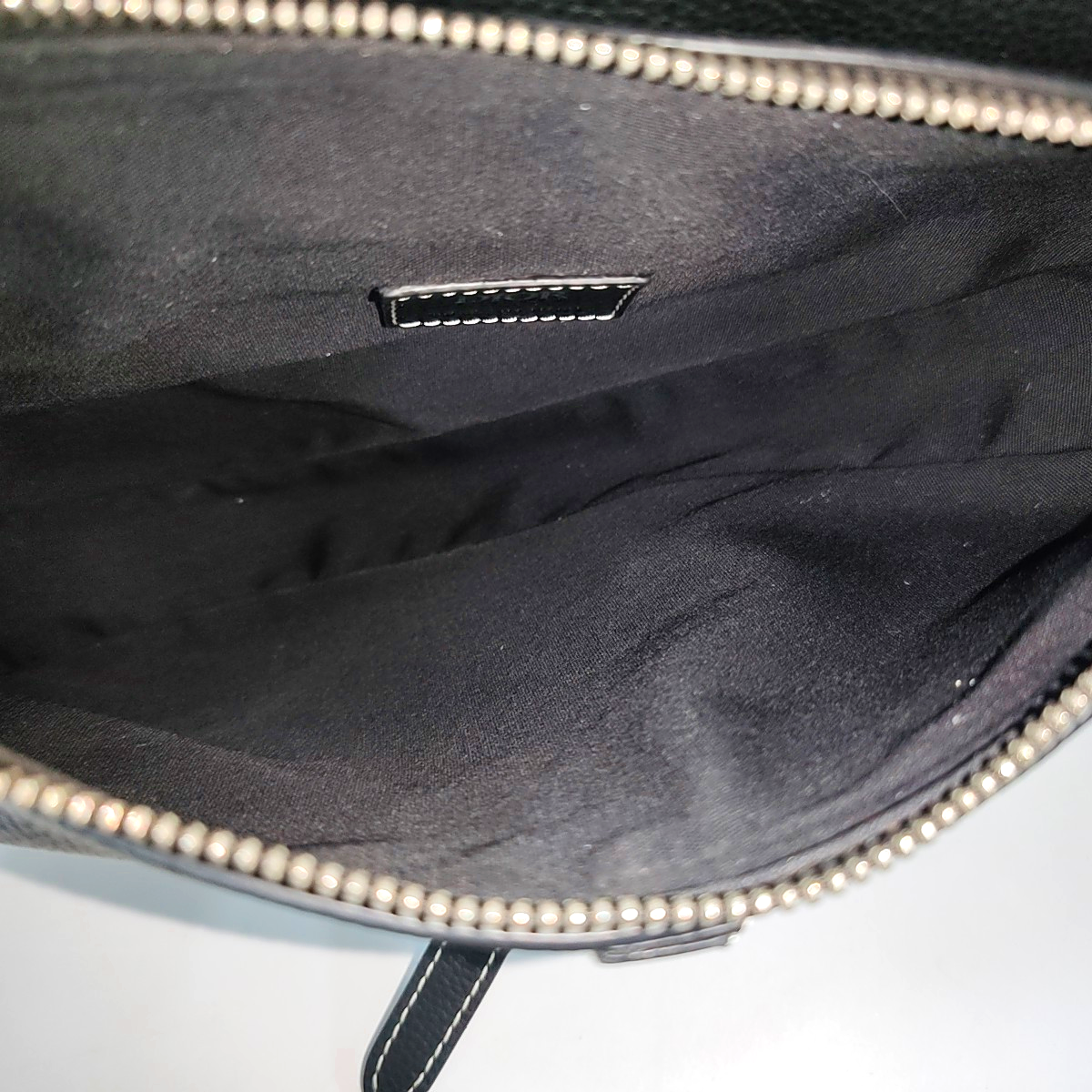 Authenticated pre-owned  Saddle Medium Calfskin Black - Belt Bag at Looply