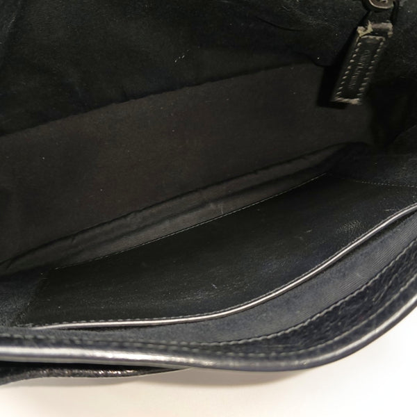 NIKI Medium Chevron Calfskin Black