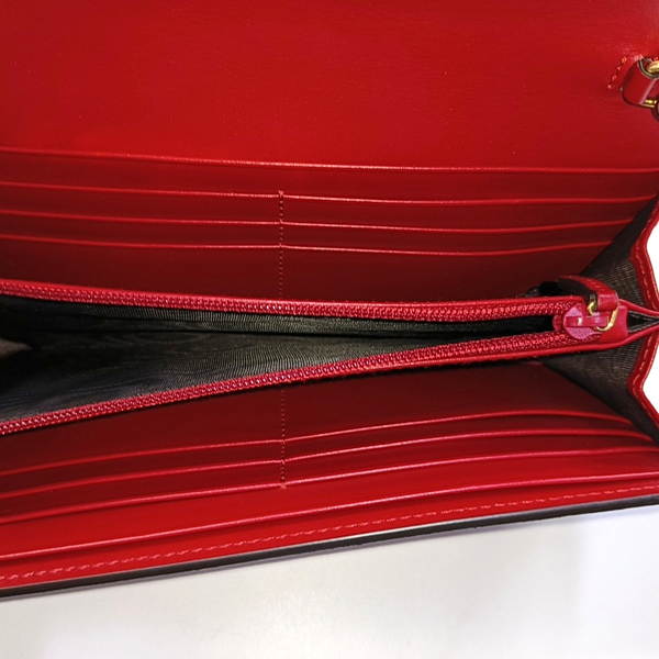 Authenticated pre-owned  Padlock Monogram Calfskin Red - Top Handle Bag at Looply