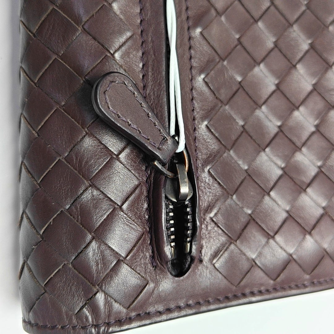 Authenticated pre-owned  Intrecciato Calfskin Brown Wallet - Wallet at Looply