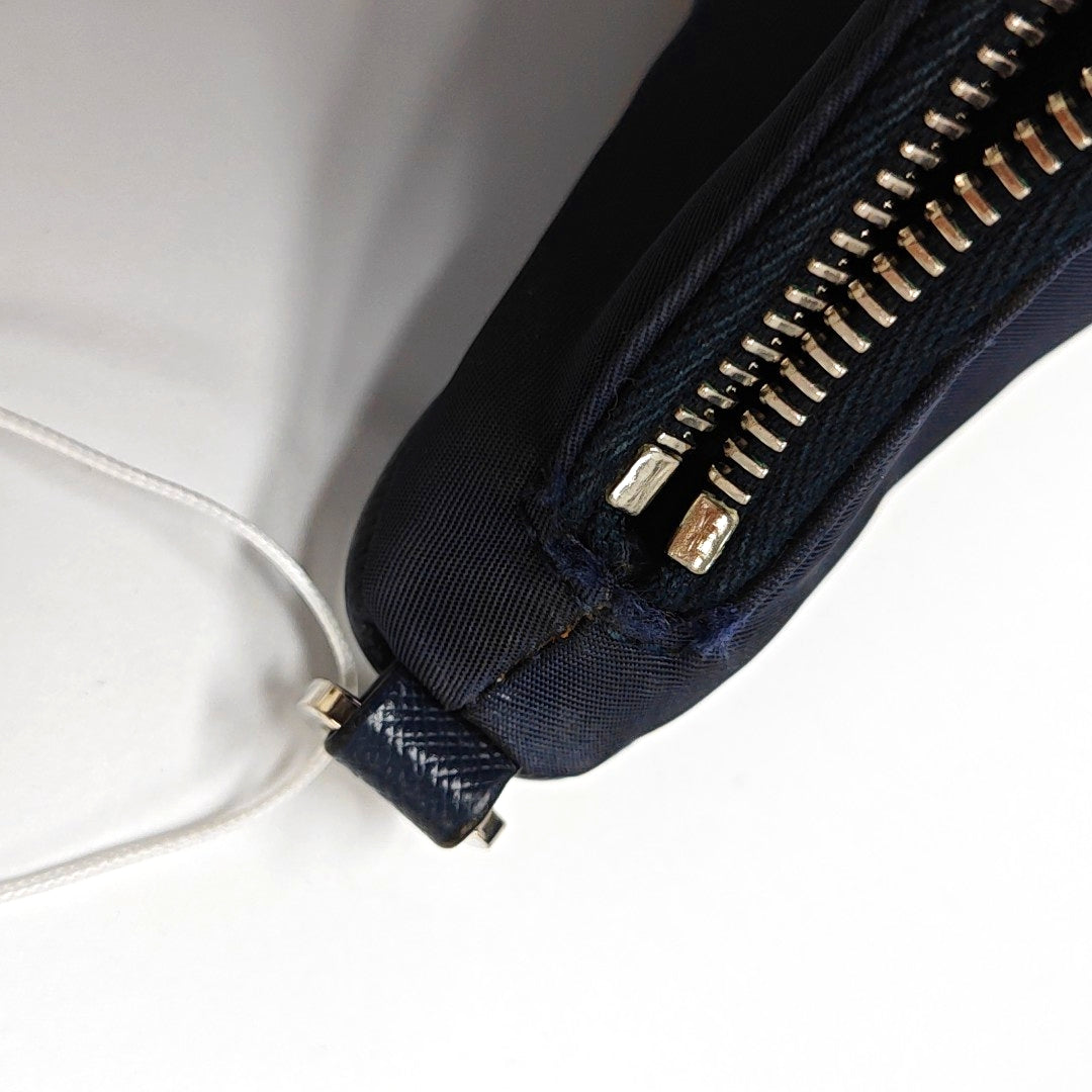 Authenticated pre-owned  Re-edition Mini Nylon Blue - Shoulder Bag at Looply