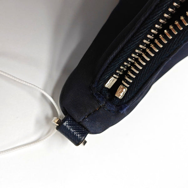 Authenticated pre-owned  Re-edition Mini Nylon Blue - Shoulder Bag at Looply