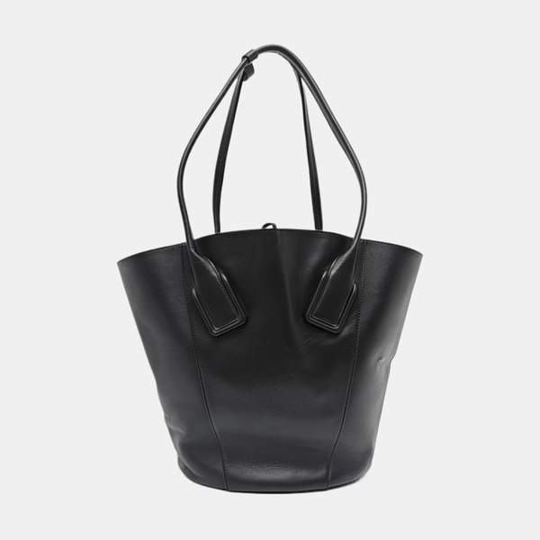 Authenticated pre-owned  Arco Calfskin Black - Shoulder Bag at Looply