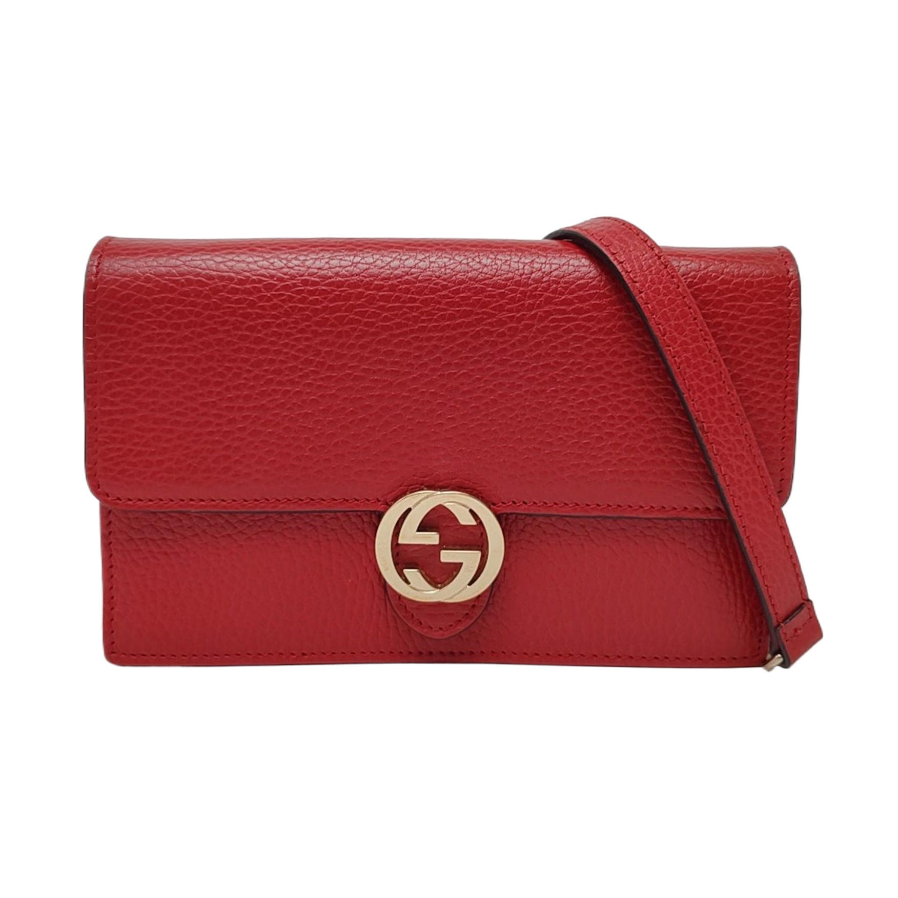 Authenticated pre-owned  Interlocking G Calfskin Red - Handbags at Looply