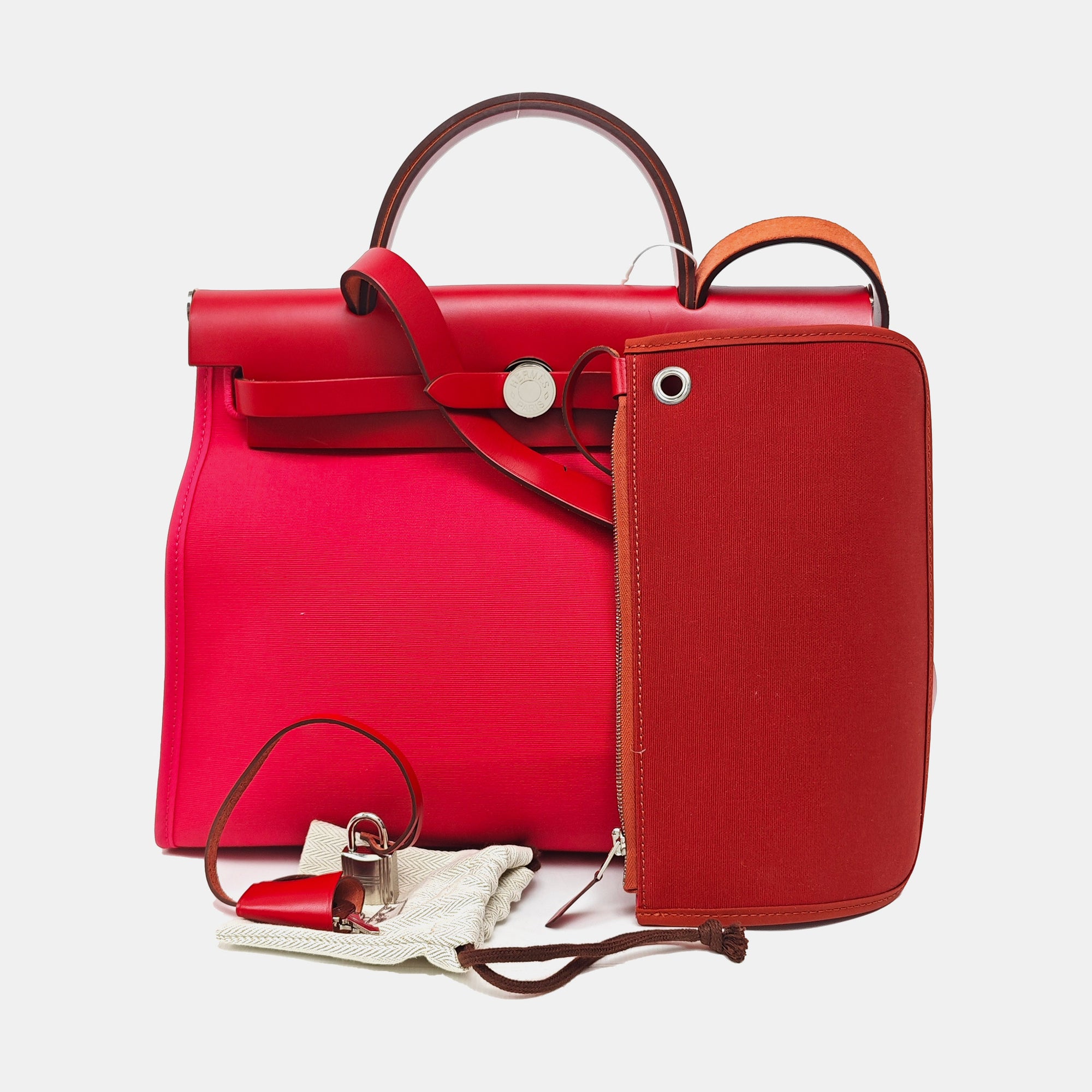 Authenticated pre-owned  Herbag Canvas Pink - Shoulder Bag at Looply
