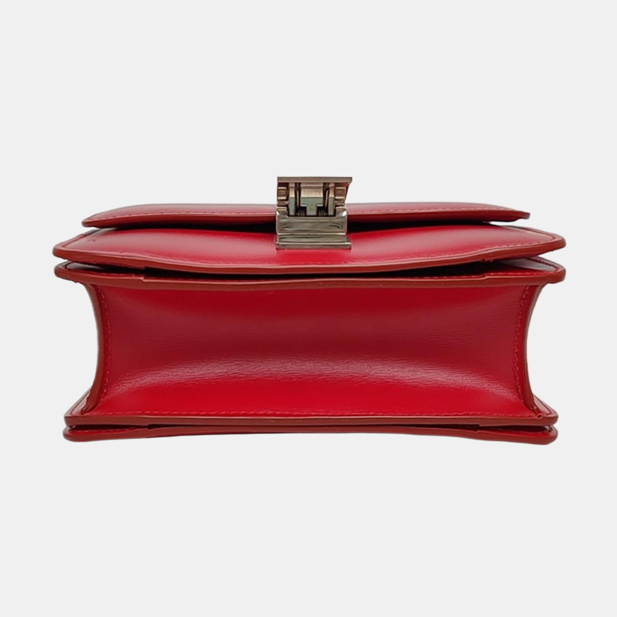 Authenticated pre-owned  CLASSIC BOX Mini Calfskin Red - Crossbody Bag at Looply