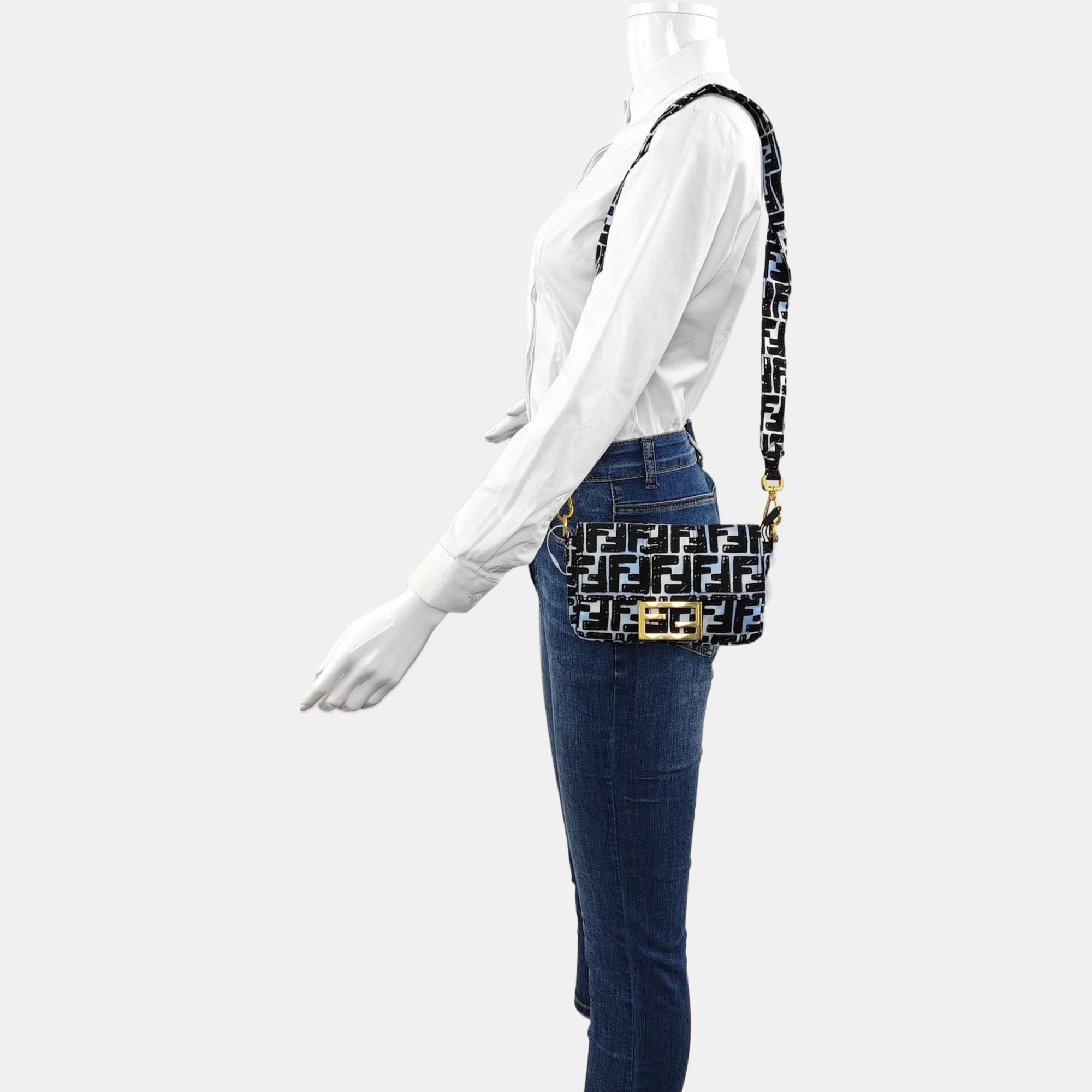 Authenticated pre-owned  Baguette Nylon Multicolor - Shoulder Bag at Looply