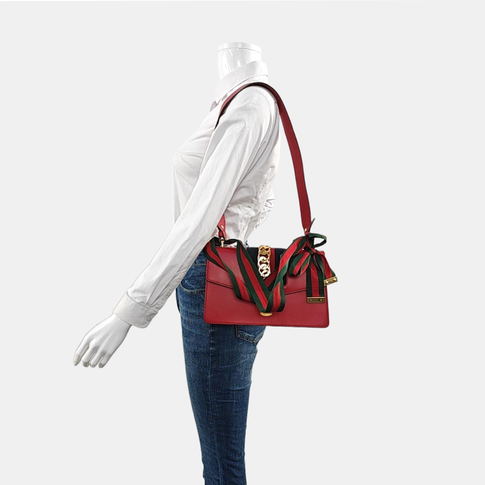 Authenticated pre-owned  Sylvie Small Calfskin Red - Shoulder Bag at Looply