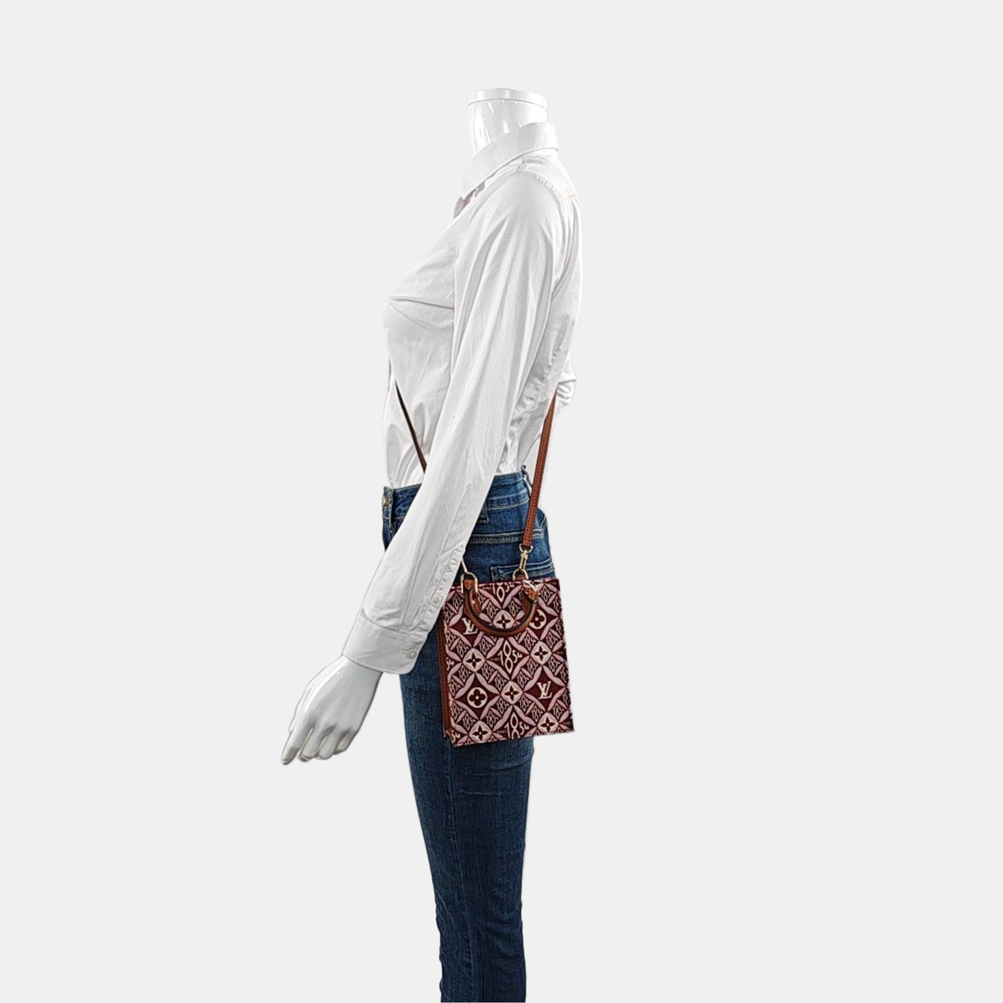 Authenticated pre-owned  Sac Plat Mini Fabric Red - Shoulder Bag at Looply