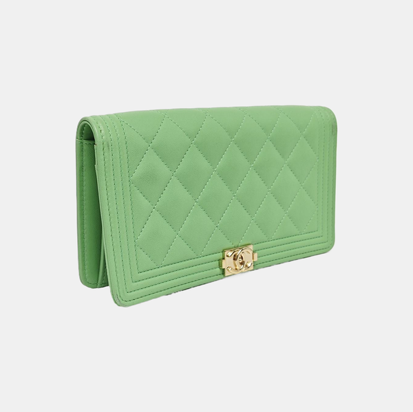 Authenticated pre-owned  Boy Chanel Quilted Lambskin Green Wallet - Wallet at Looply