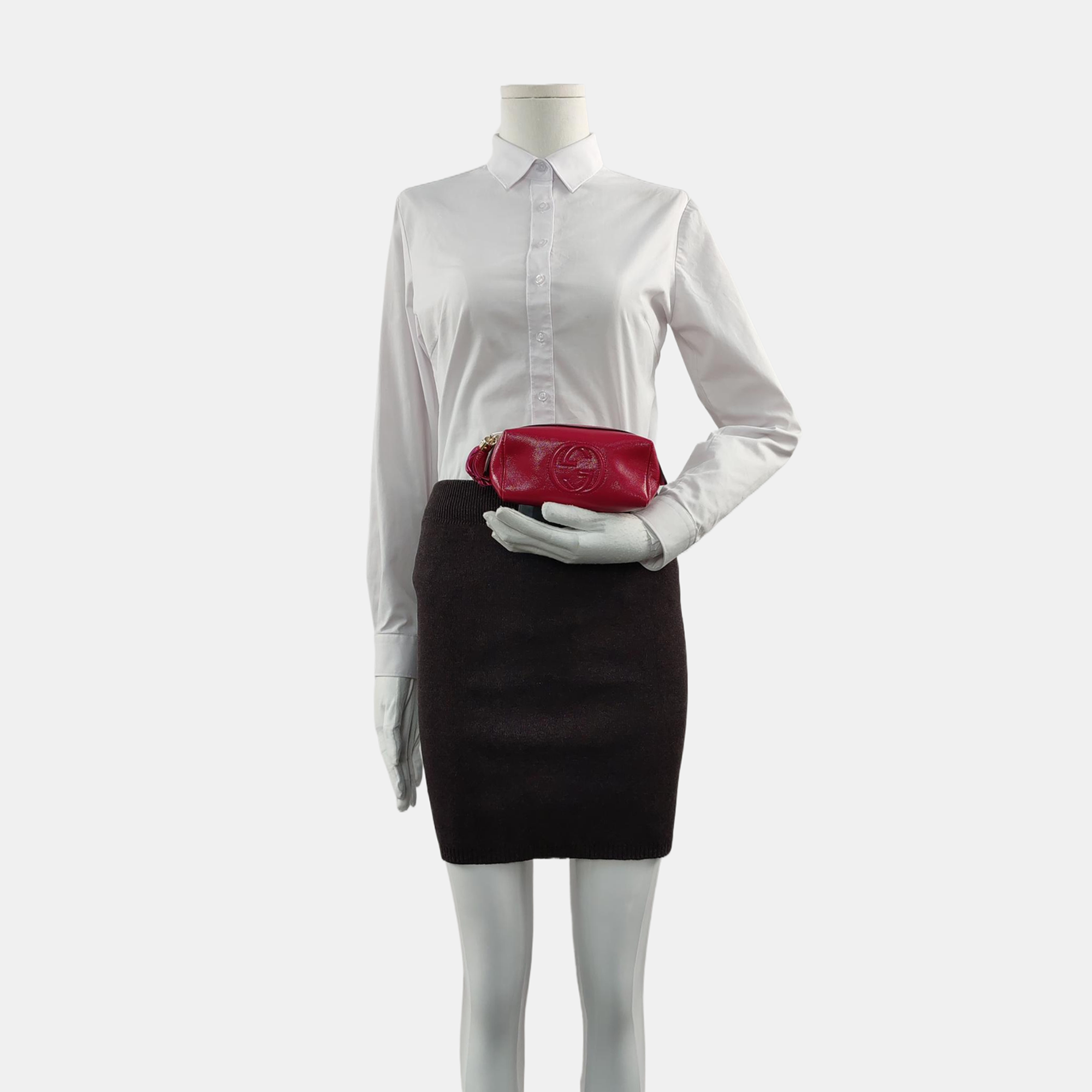 Authenticated pre-owned  Soho Patent Leather Pink - Clutch at Looply