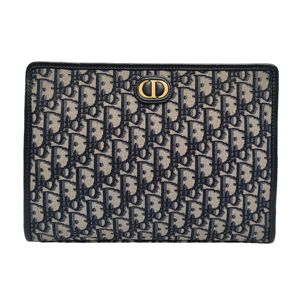 Authenticated pre-owned  30 Montaigne Monogram Canvas Beige - Clutch at Looply