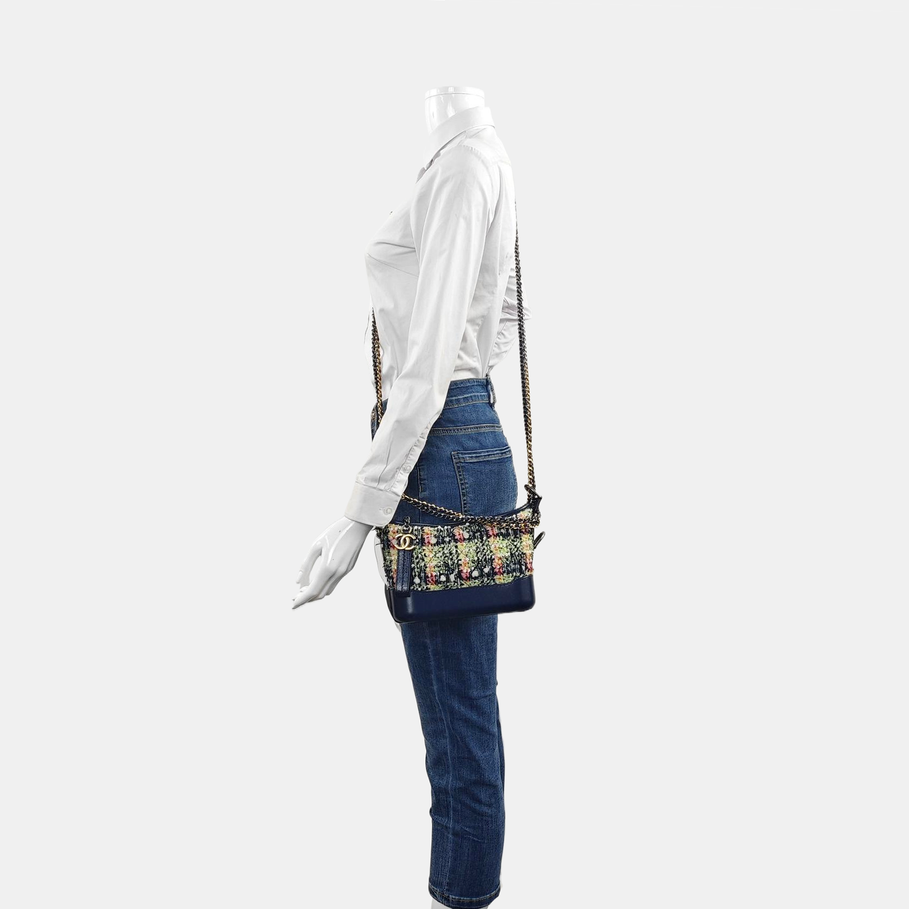 Authenticated pre-owned  Gabrielle Small Fabric Blue - Shoulder Bag at Looply