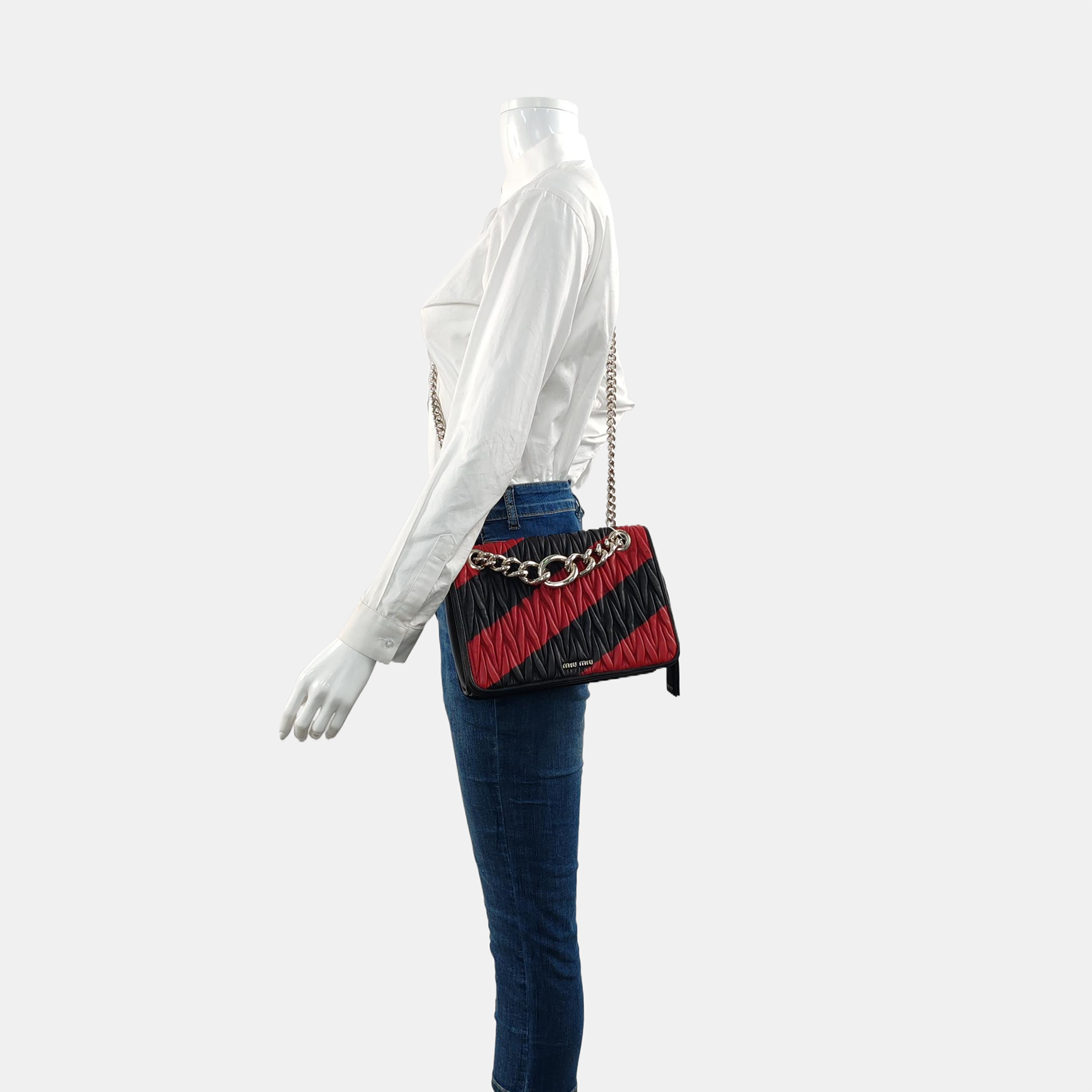 Authenticated pre-owned  Matelassé Lambskin Multicolor - Shoulder Bag at Looply