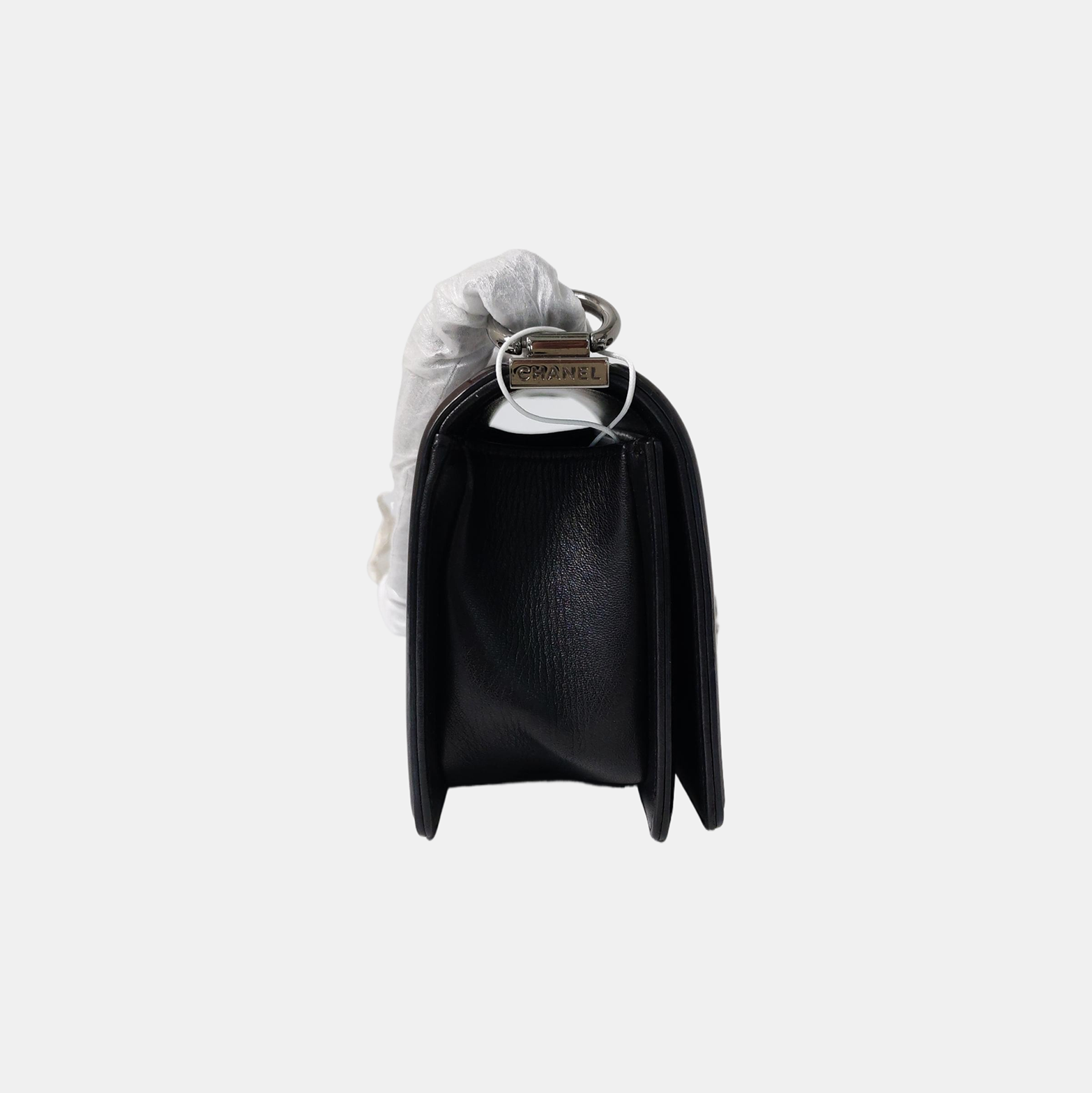 Authenticated pre-owned  Boy Chanel Small Quilted Patent Leather Black - Shoulder Bag at Looply