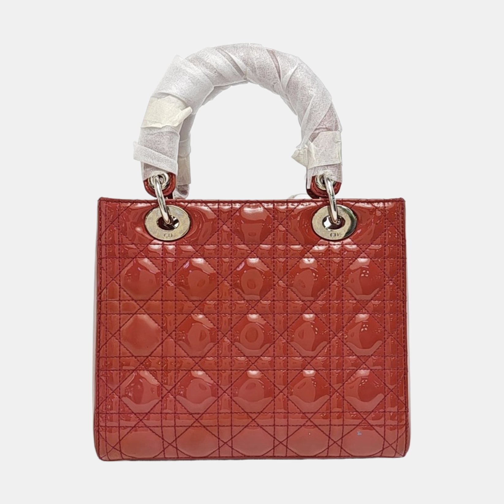 Authenticated pre-owned  Lady Dior Medium Patent Leather Red - Shoulder Bag at Looply