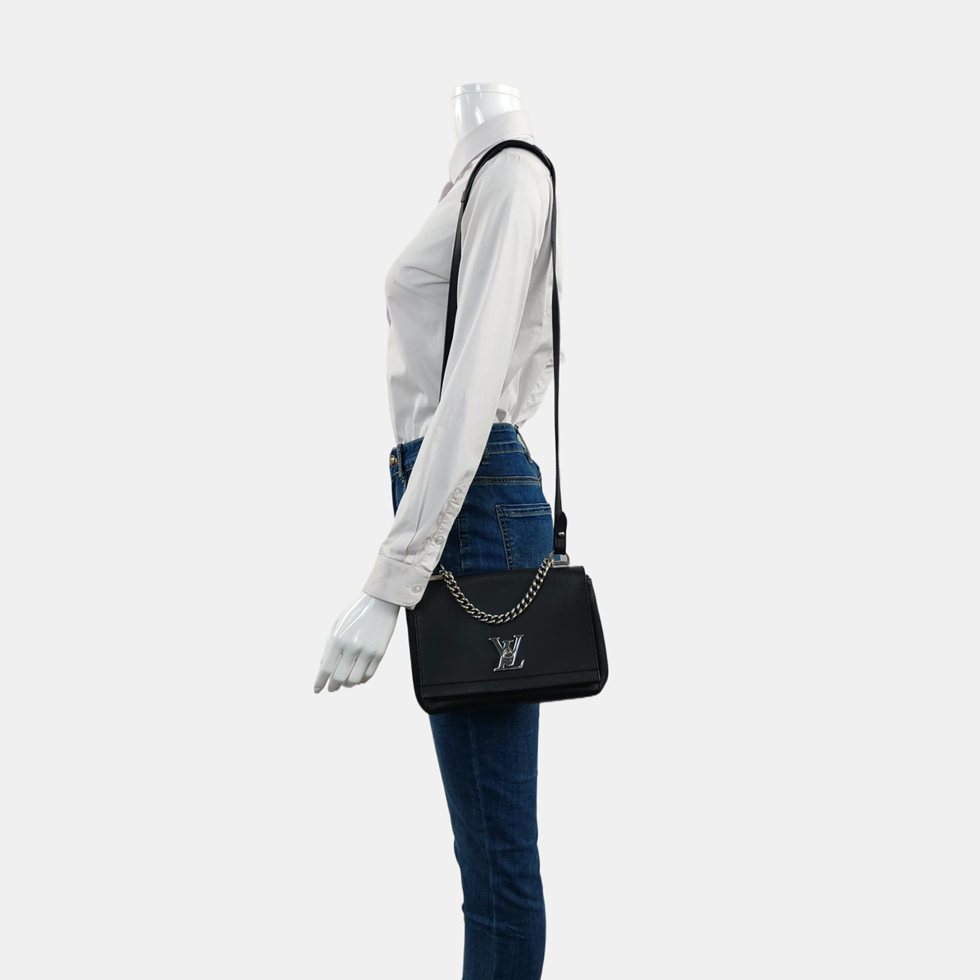 Authenticated pre-owned  Lockme BB Calfskin Black - Shoulder Bag at Looply