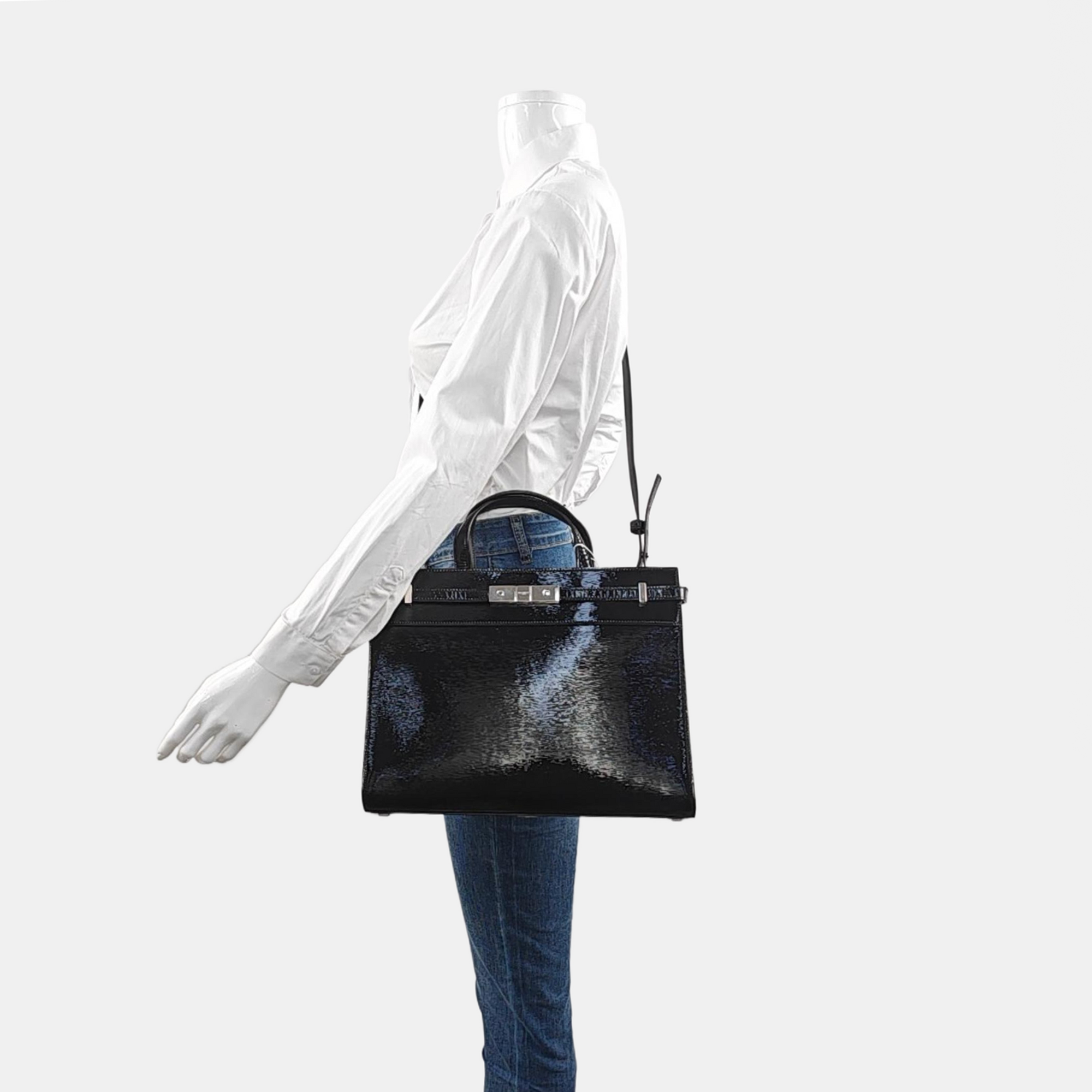 MANHATTAN Calfskin Black