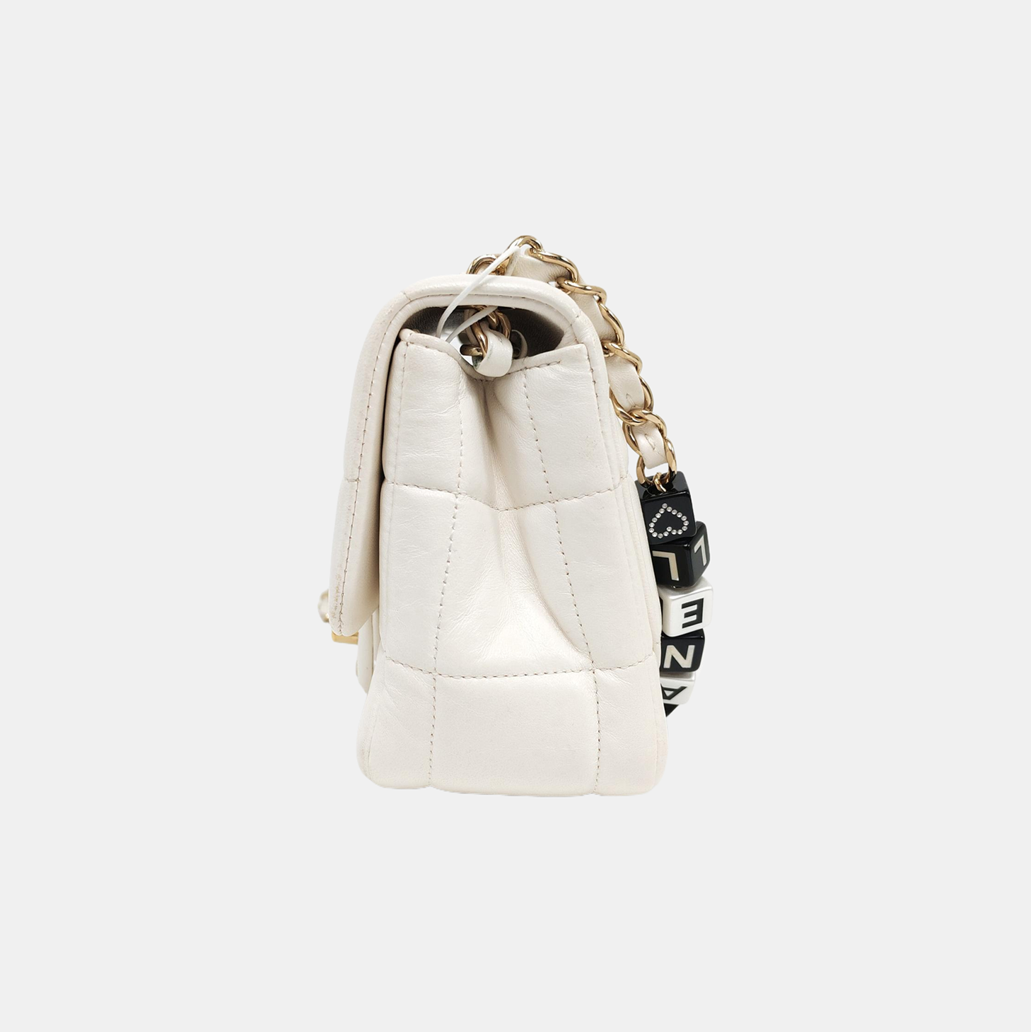 Authenticated pre-owned  Classic Flap Medium Lambskin White - Crossbody Bag at Looply