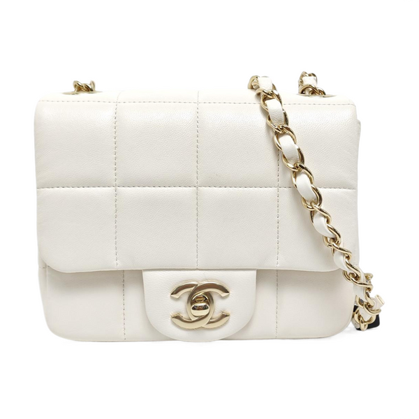 Authenticated pre-owned  Classic Flap Lambskin White - Crossbody Bag at Looply