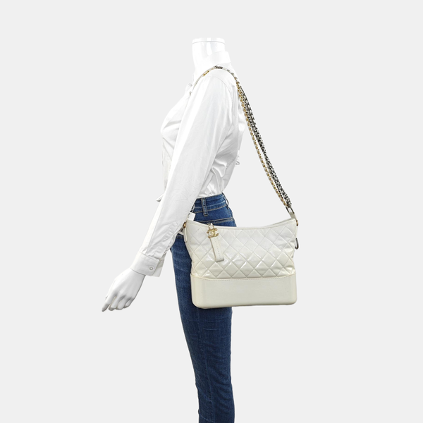 Authenticated pre-owned  Gabrielle Medium Quilted Lambskin White - Shoulder Bag at Looply