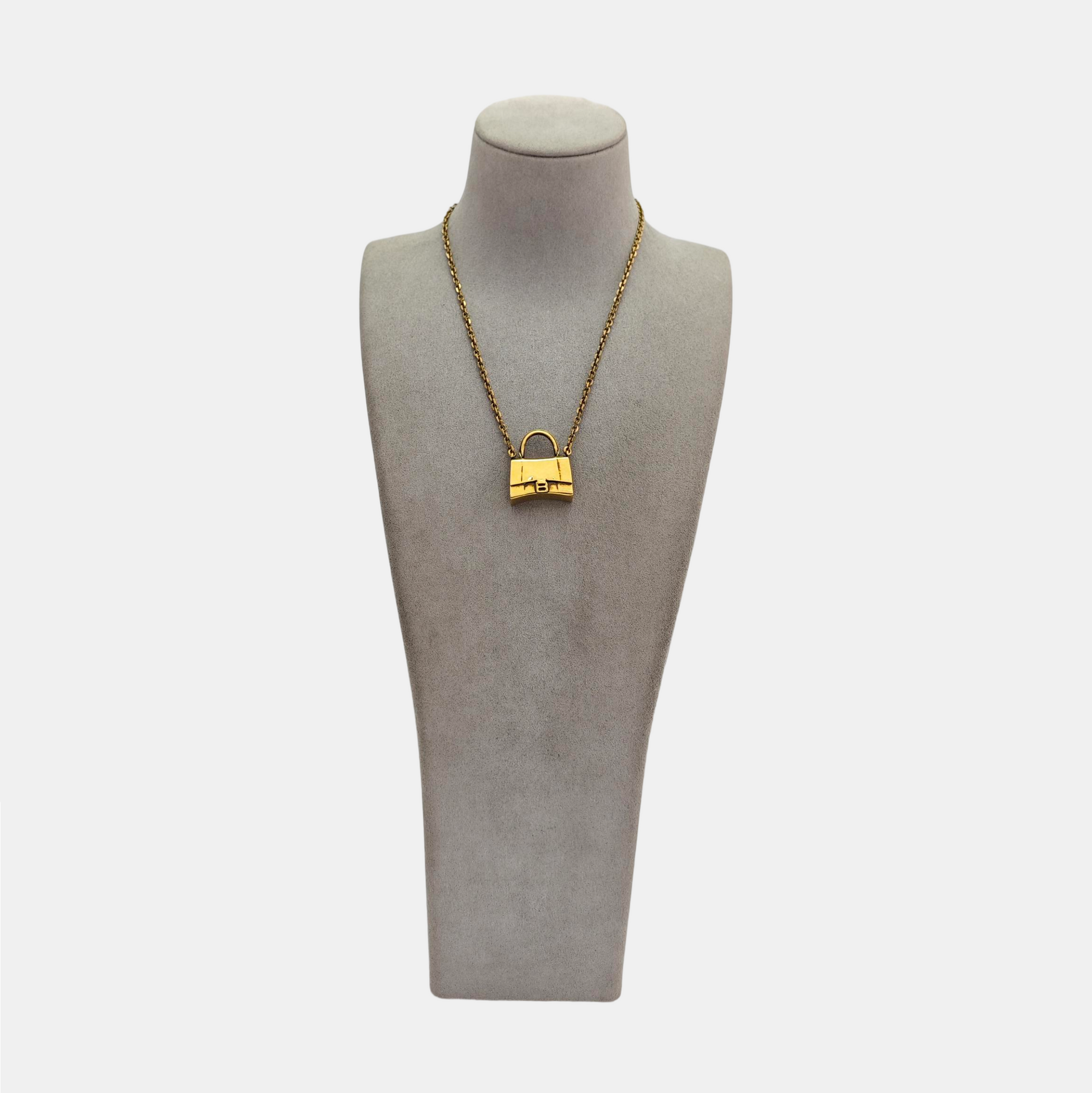 Authenticated pre-owned  Gold-tone Metal Necklace - Necklace at Looply