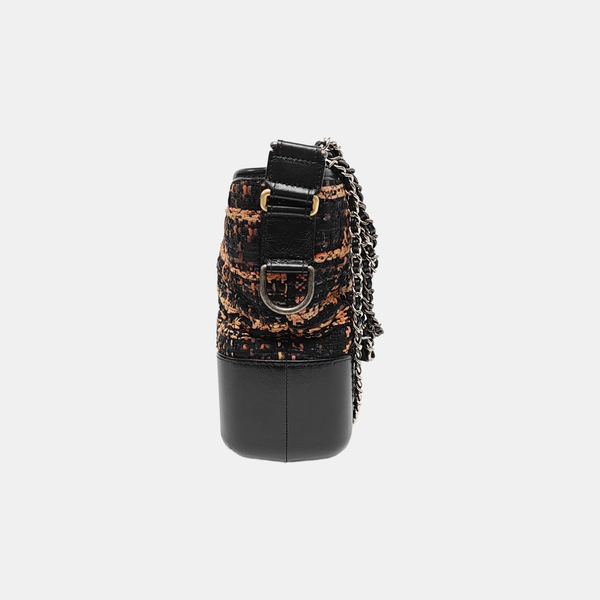 Authenticated pre-owned  Gabrielle Medium Wool Black - Shoulder Bag at Looply