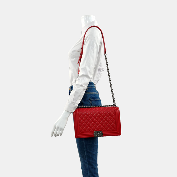 Authenticated pre-owned  Boy Chanel Large Quilted Calfskin Red - Shoulder Bag at Looply
