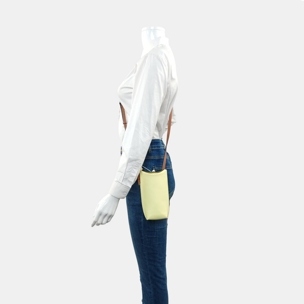 Authenticated pre-owned  Gate Calfskin Yellow - Shoulder Bag at Looply
