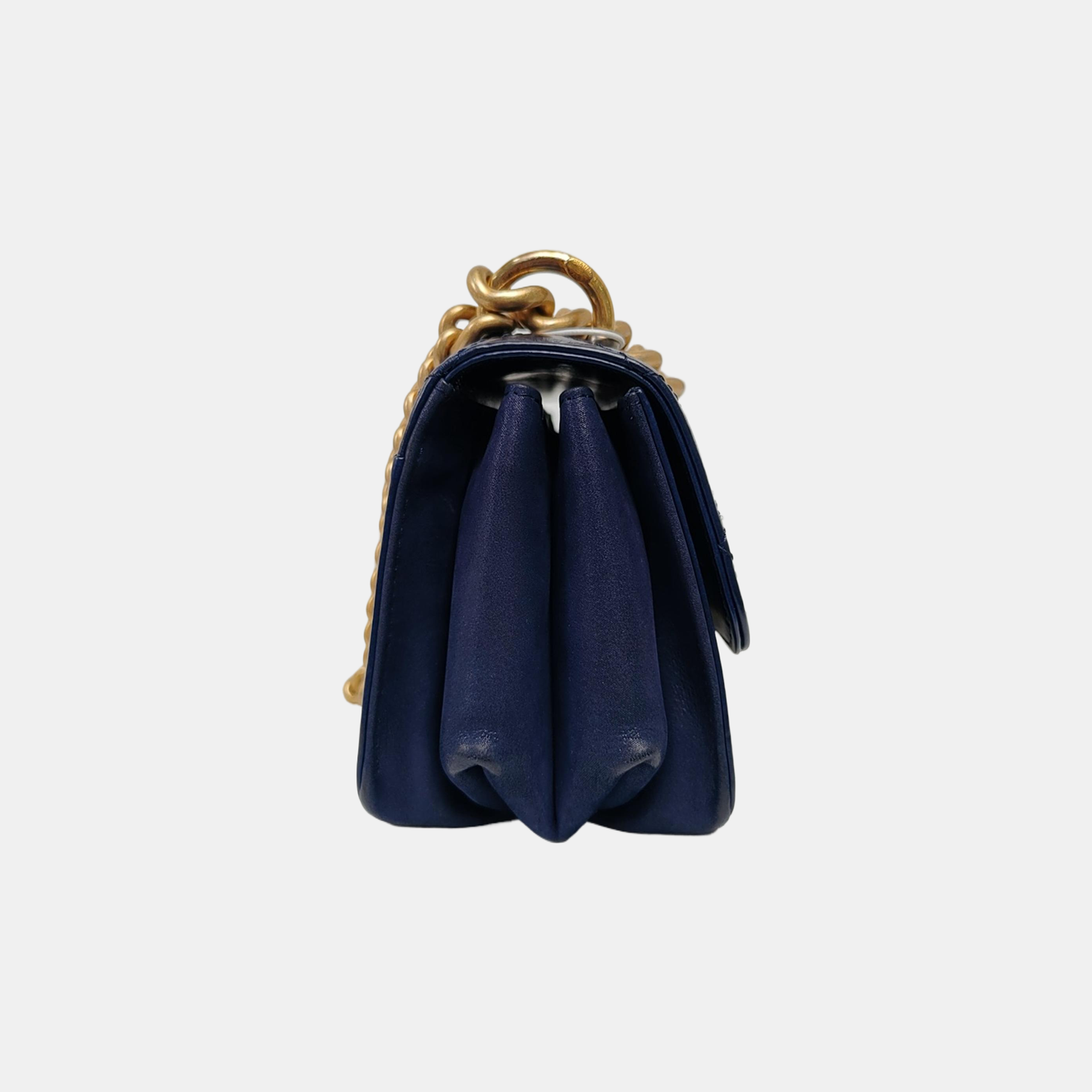 Authenticated pre-owned  Classic Flap Quilted Calfskin Blue - Shoulder Bag at Looply