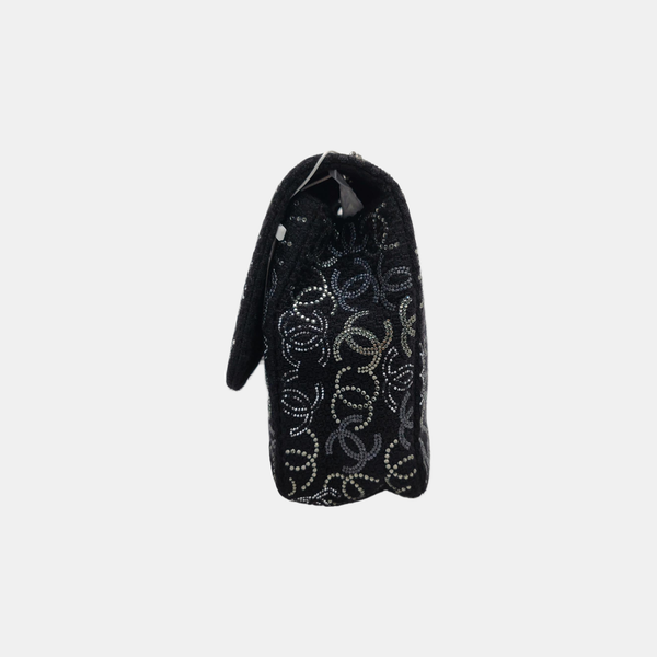 Authenticated pre-owned  Classic Flap Fabric Black - Shoulder Bag at Looply