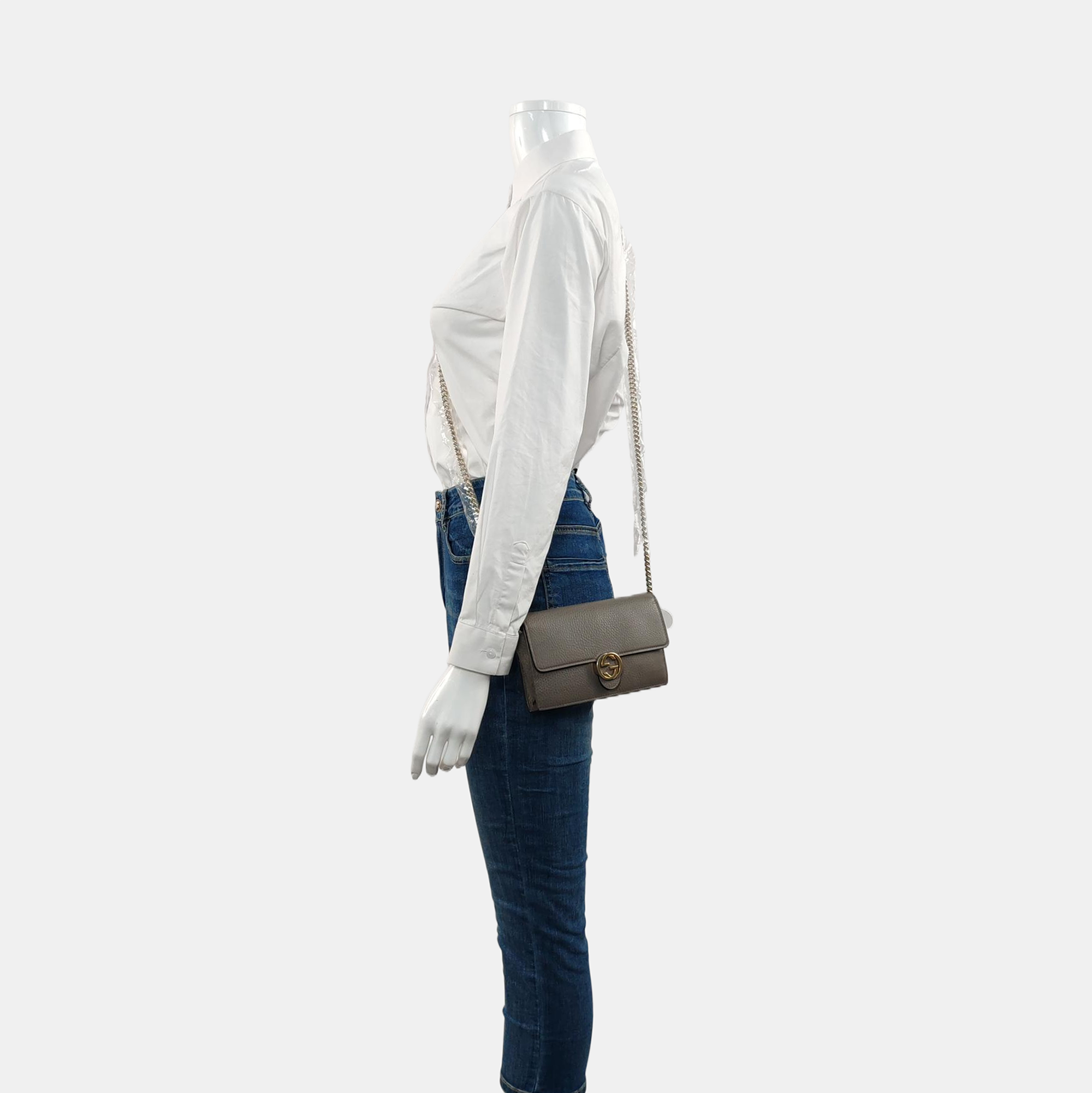Authenticated pre-owned  Interlocking G Calfskin Gray - Shoulder Bag at Looply