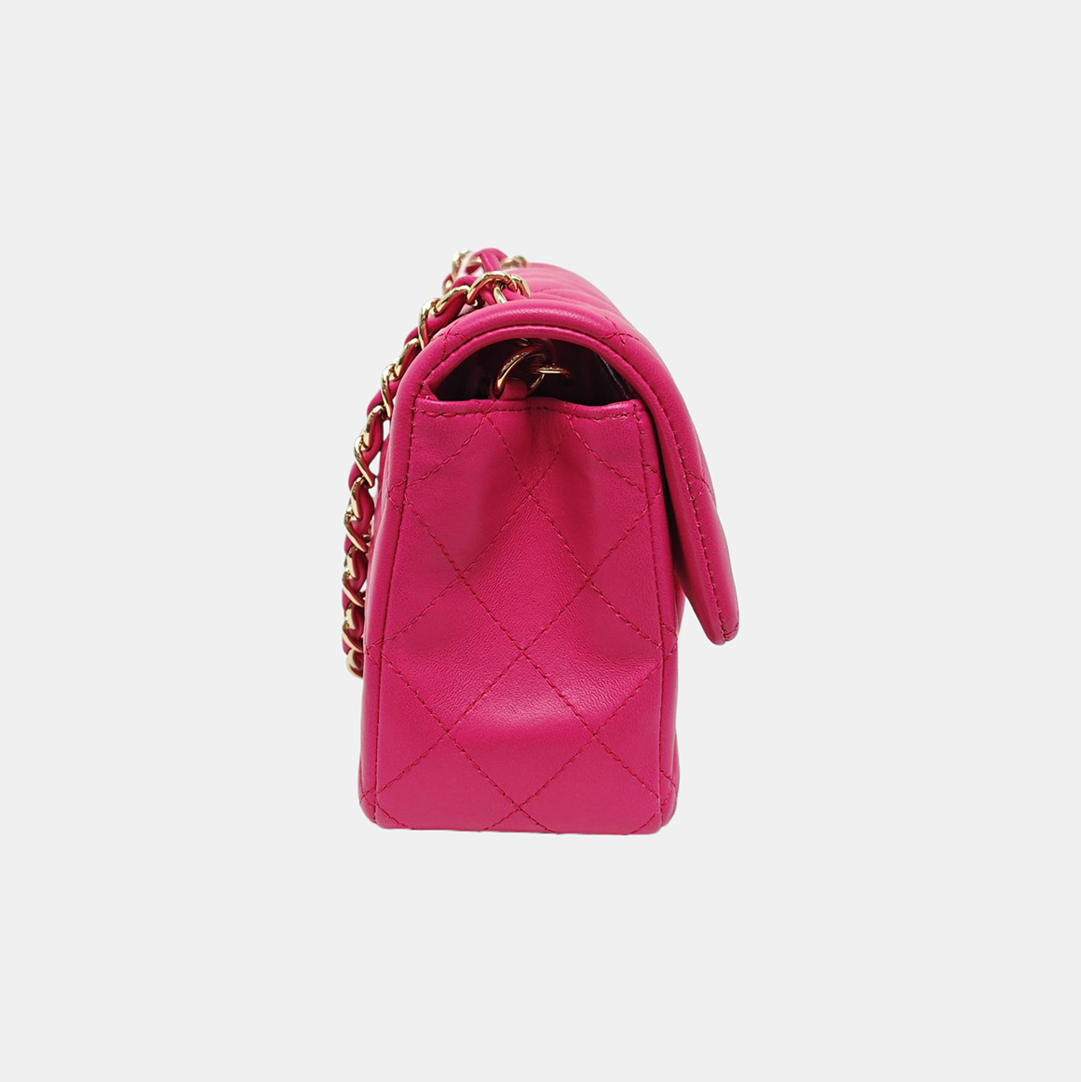 Authenticated pre-owned  Classic Flap Mini Quilted Lambskin Pink - Shoulder Bag at Looply