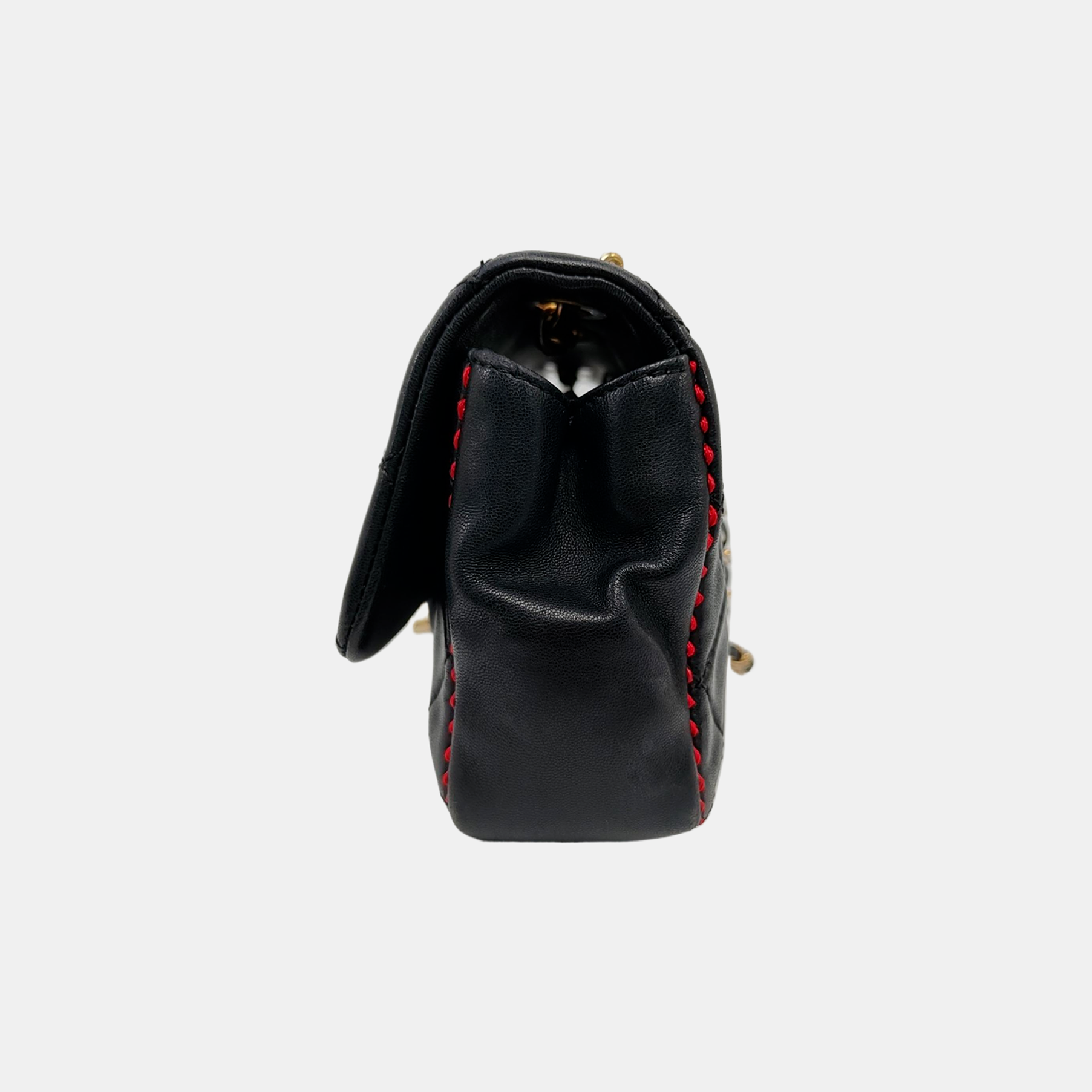 Authenticated pre-owned  Classic Flap Quilted Lambskin Black - Shoulder Bag at Looply