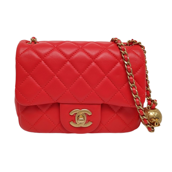 Authenticated pre-owned  Classic Flap Quilted Lambskin Red - Crossbody Bag at Looply