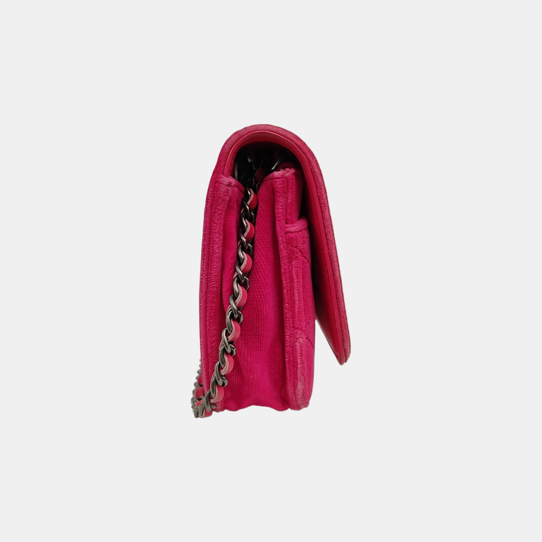Authenticated pre-owned  Boy Chanel WOC Quilted Velvet Pink - Crossbody Bag at Looply